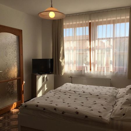 Gitta Apartman Buk Exterior photo